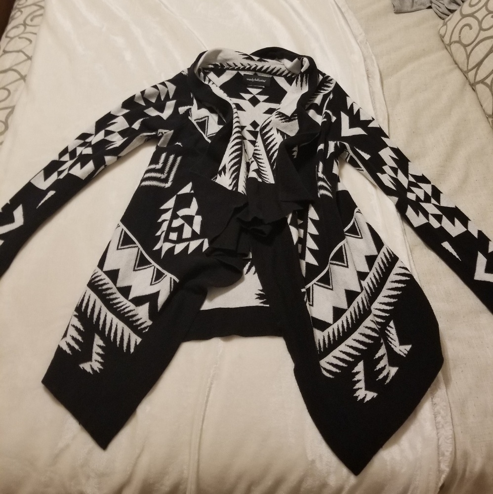 Wendy Bellissimo aztec cardigan